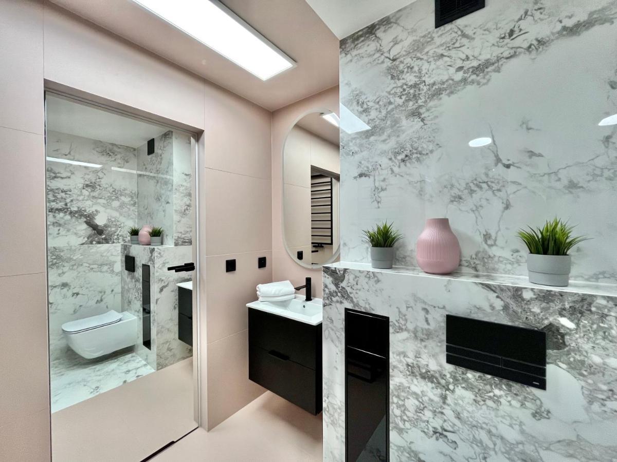 Apartamenty Maxa Czornyja يلينيا غورا المظهر الخارجي الصورة